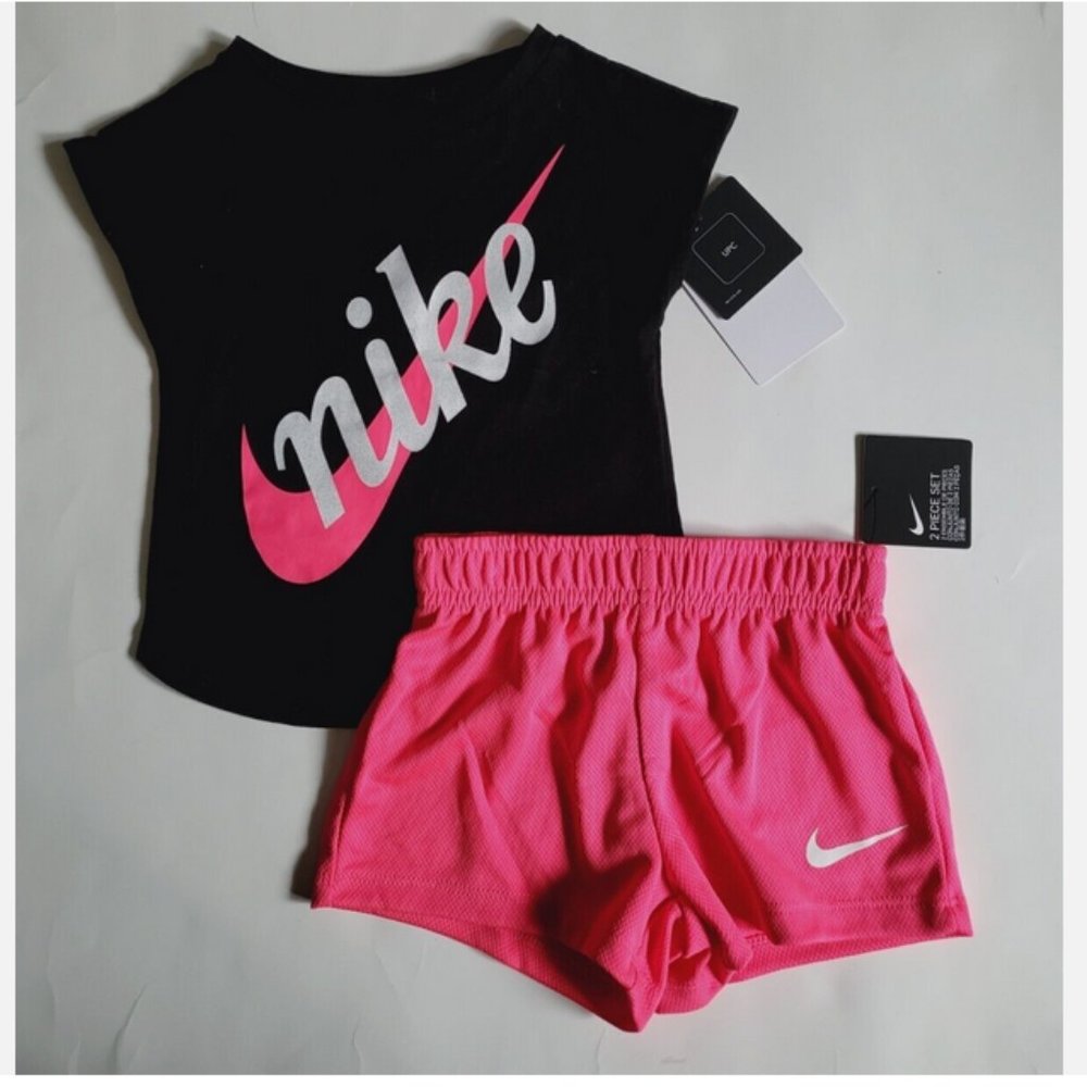 Nike girls 2 piece shorts set athletic shirt size 6X pink Black